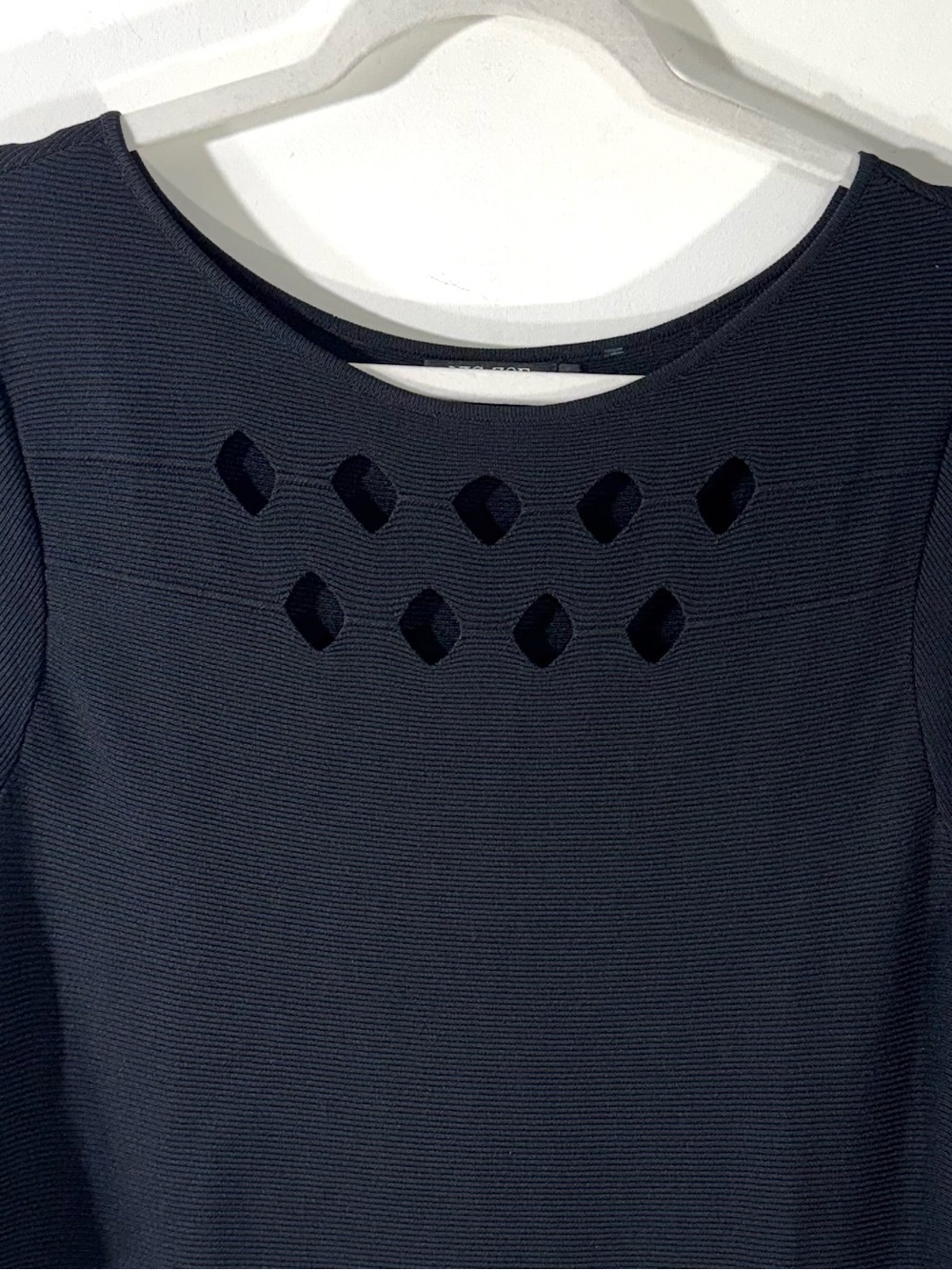 Nic+Zoe Black Time Out Twirl Midi Dress Laser cut out Large - Picture 4 of 9